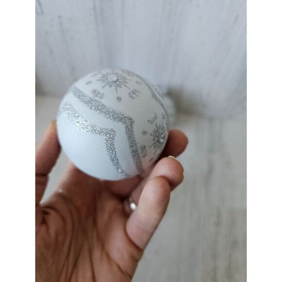 Peppermint reflector glitter silver white ball ornament lot set Xmas tree - Picture 10 of 12